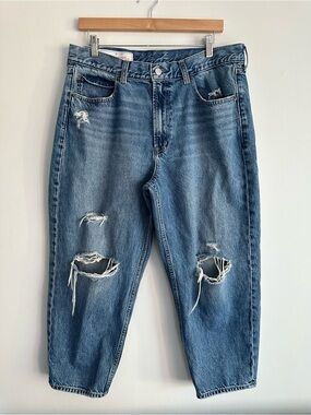 GAP Barrel Jean High‎ Rise Blue Relaxed Ripped Jeans 32/14 Short